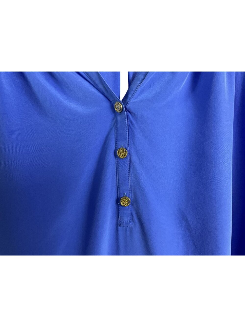 Lilly Pulitzer Elsa Blue Silk Long Sleeve Blouse With Smocked Yoke & Gold Button - Picture 4 of 12